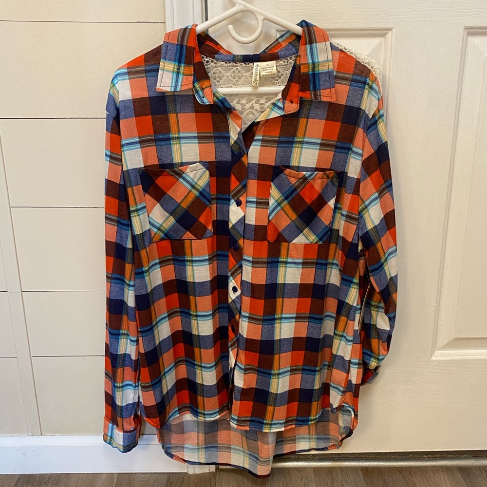 NWT Women’s Plus Size Passport long Sleeve Button Down Plaid Shirt